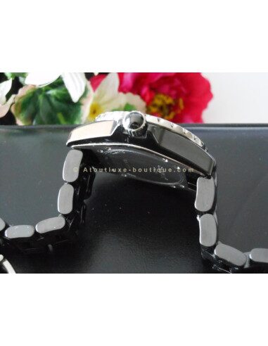MONTRE CHANEL J12 CERAMIQUE QUARTZ H0682
