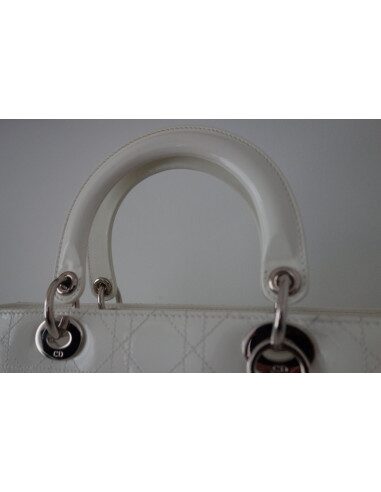 SAC LADY DIOR GM CUIR VERNI BLANC 