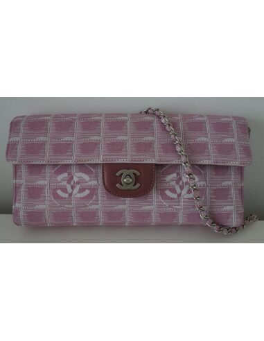 ENSEMBLE SAC, PORTE-FEUILLE ET TROUSSE CHANEL