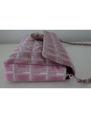 ENSEMBLE SAC, PORTE-FEUILLE ET TROUSSE CHANEL