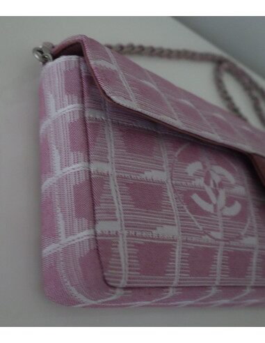 ENSEMBLE SAC, PORTE-FEUILLE ET TROUSSE CHANEL