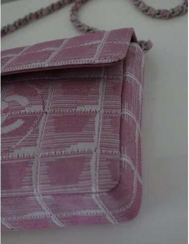ENSEMBLE SAC, PORTE-FEUILLE ET TROUSSE CHANEL