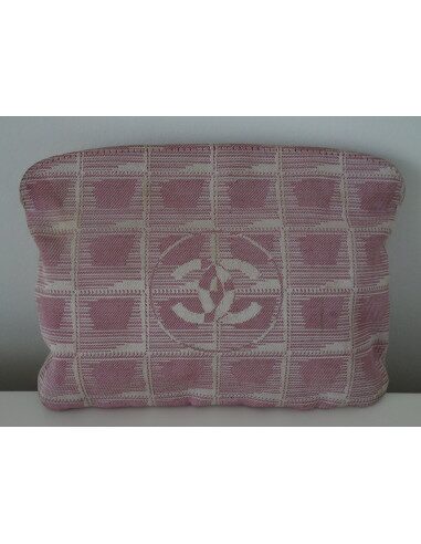 ENSEMBLE SAC, PORTE-FEUILLE ET TROUSSE CHANEL