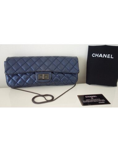 SAC CHANEL 2.55 BAGUETTE BLEU METALLIQUE