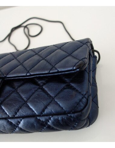 SAC CHANEL 2.55 BAGUETTE BLEU METALLIQUE