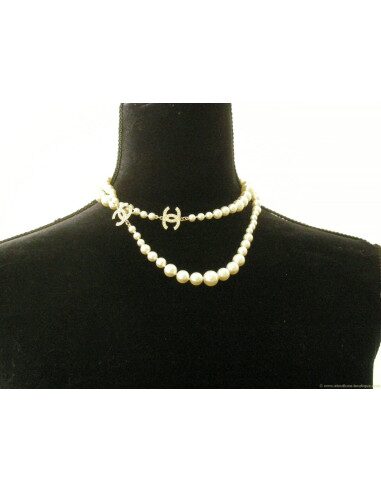 SAUTOIR CHANEL EN PERLES COLLECTION 2010