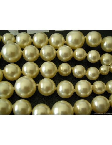 SAUTOIR CHANEL EN PERLES COLLECTION 2010