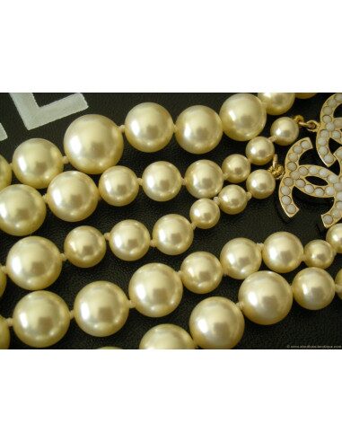 SAUTOIR CHANEL EN PERLES COLLECTION 2010