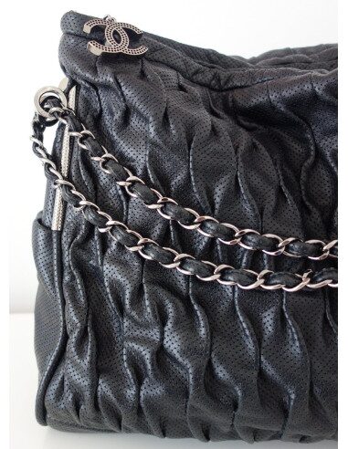 SAC CHANEL SHOPPING CUIR NOIR 
