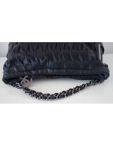 SAC CHANEL SHOPPING CUIR NOIR 