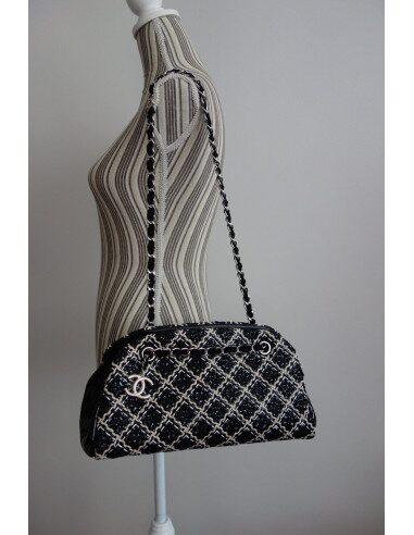 SAC CHANEL NOIR ET BLANC 