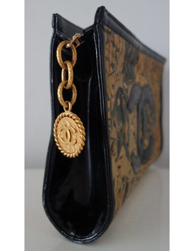 TROUSSE / POCHETTE CHANEL MEDAILLON VINTAGE