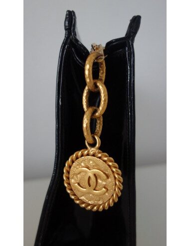TROUSSE / POCHETTE CHANEL MEDAILLON VINTAGE