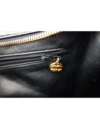 TROUSSE / POCHETTE CHANEL MEDAILLON VINTAGE