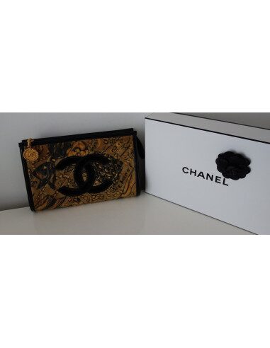 TROUSSE / POCHETTE CHANEL MEDAILLON VINTAGE