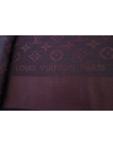 GRAND CARRÉ LOUIS VUITTON 