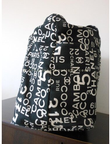 SAC CHANEL TOILE NOIR ET BLANC XXL