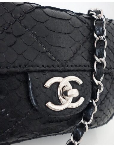 PETIT SAC CHANEL TIMELESS PYTHON NOIR