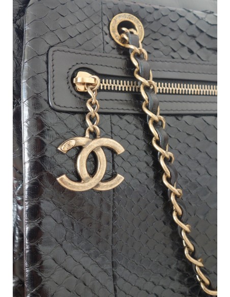 SAC CHANEL CAMERA NOIR CUIR ET PYTHON