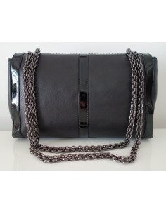 SAC SWEET CHARITY SPIKES DE LOUBOUTIN 2