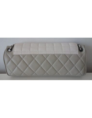 SAC CHANEL CUIR BAGUETTE