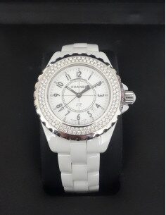MONTRE CHANEL J12 FULL DIAMANTS POUR DAME