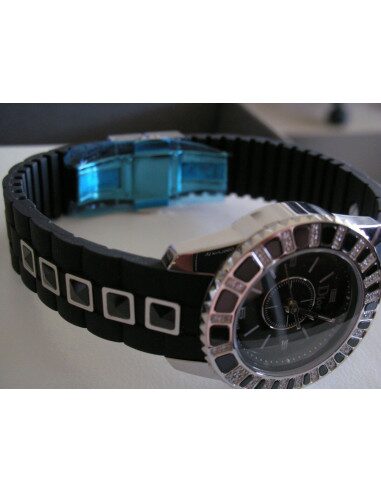 MONTRE DIOR CHRISTAL NOIRE 44 DIAMANTS