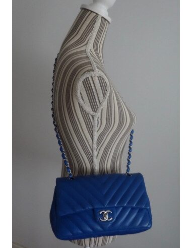 SAC CHANEL CHEVRON BLEU ELECTRIQUE