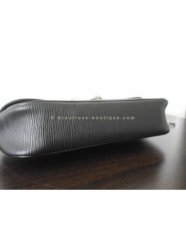 SAC / POCHETTE VUITTON MONTAIGNE