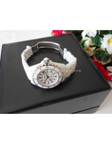 MONTRE CHANEL J12 CERAMIQUE QUARTZ H0968