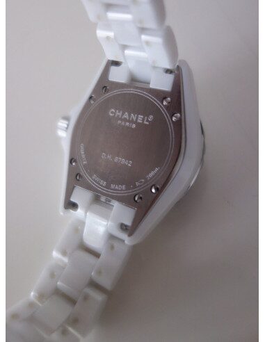 Montre Chanel J12 diamants noirs