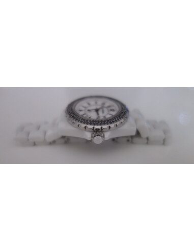 Montre Chanel J12 diamants noirs