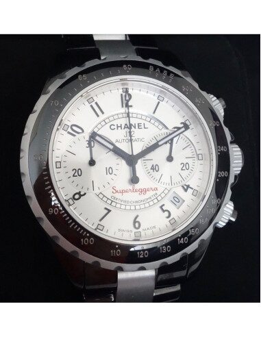 Montre Chanel J12 Superleggera