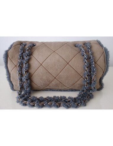 Sac Chanel Classique shearling