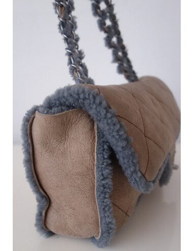 Sac Chanel Classique shearling