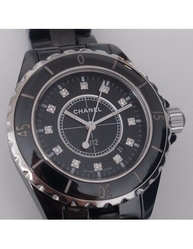 Montre Chanel J12 noire