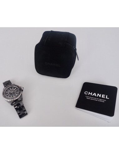 Montre Chanel J12 noire