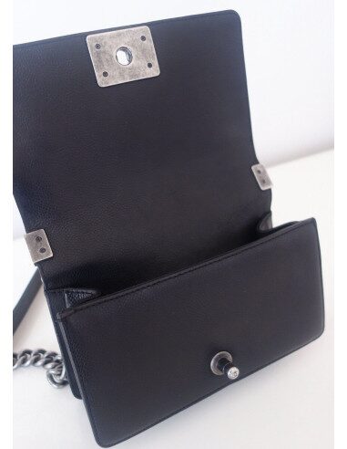 Sac Chanel Boy cuir noir