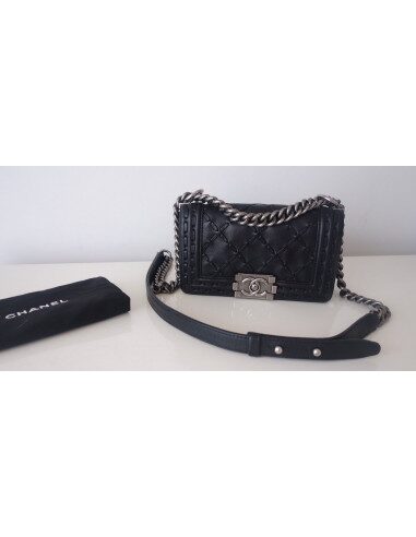 Sac Chanel Boy cuir noir