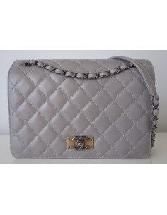 Sac Chanel classique à rabat 2