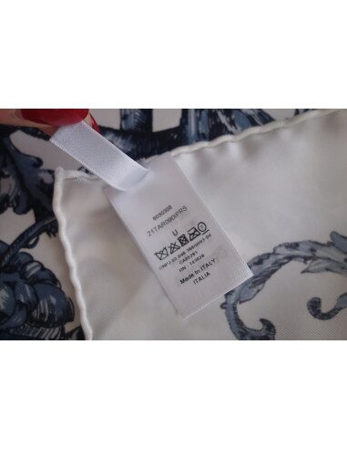 Carré Dior Le Monde multicolore