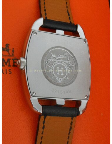 MONTRE CAPE COD TONNEAU GRAND MODELE