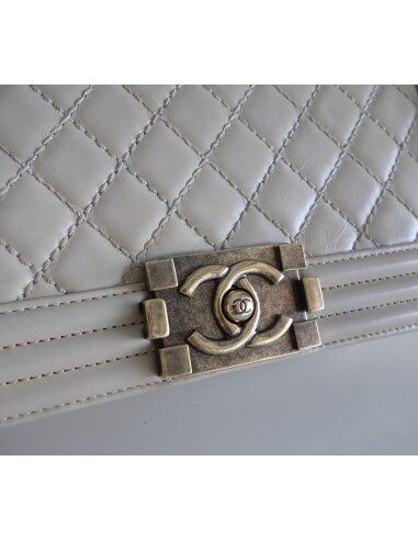 Sac Chanel Boy beige