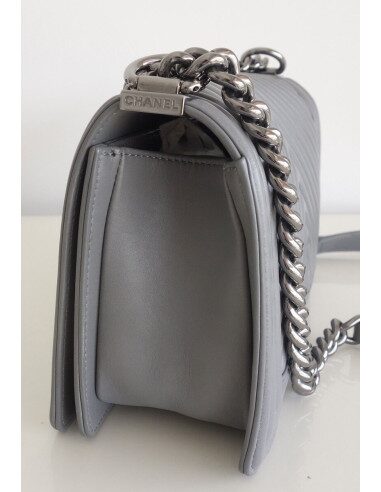sac Chanel Boy gris
