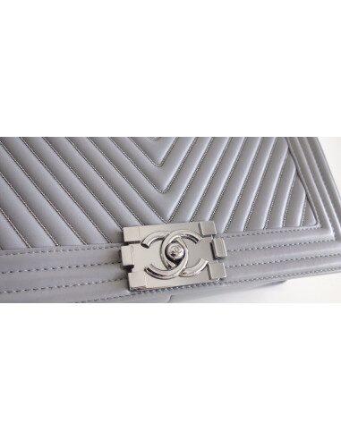 sac Chanel Boy gris