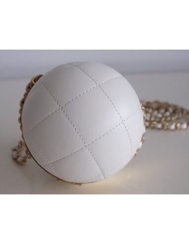Minaudière sphère Chanel