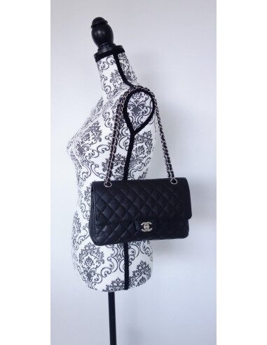 Sac Chanel Classique médium caviar
