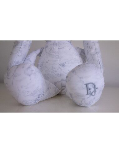 Peluche Dior