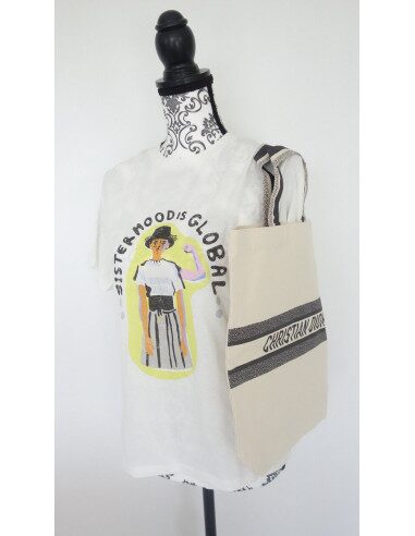 Tee-shirt Dior avec son Tote bag