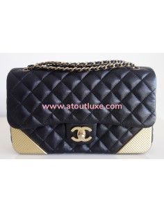Pochette Chanel pour Femme  Achat / Vente de sacs de Luxe - Vestiaire  Collective